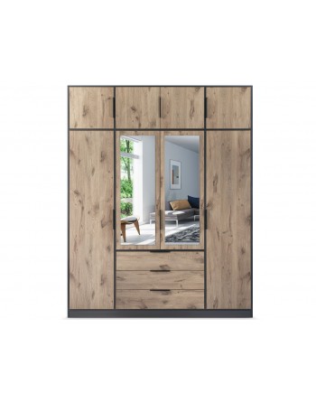 Viertüriger Kleiderschrank mit...